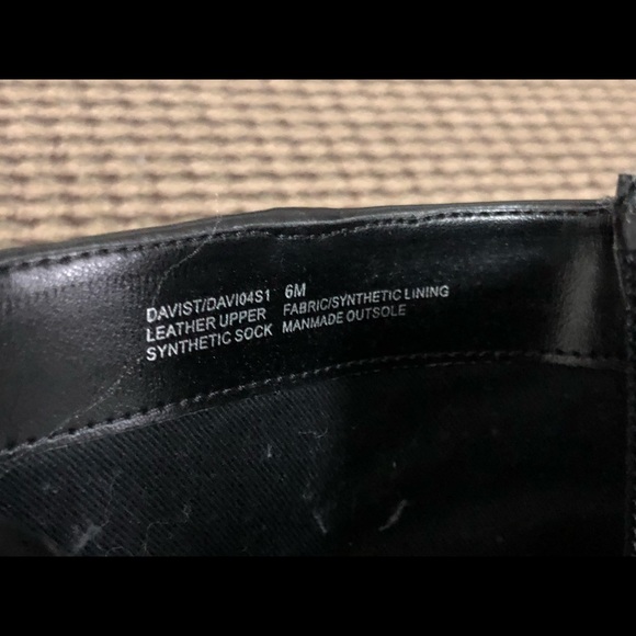 Steve Madden black leather boots. Size 6 - Picture 6 of 6